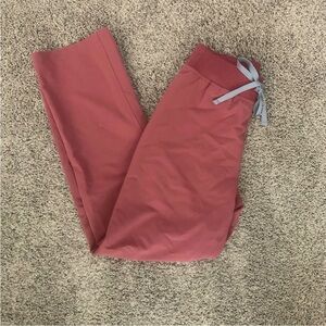 Figs Scrub Pants in Mauve